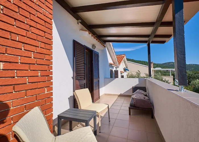 Amazing House, 20 M From The Beach, 80 M2 * Martinscica (Cres)