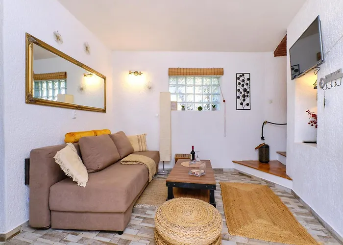 Apartment Amazing House, 20 M From The Beach, 80 M2