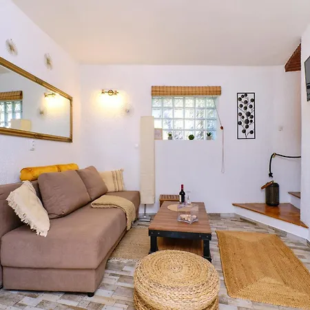 Apartmán Amazing House, 20 M From The Beach, 80 M2
