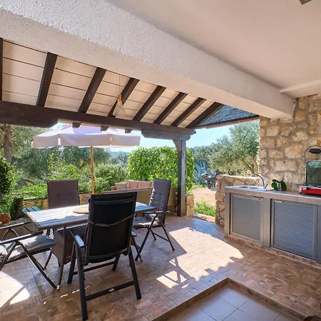 Amazing House, 20 M From The Beach, 80 M2 Апартаменты Мартиншчица