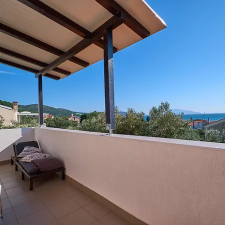 Apartmán Amazing House, 20 M From The Beach, 80 M2