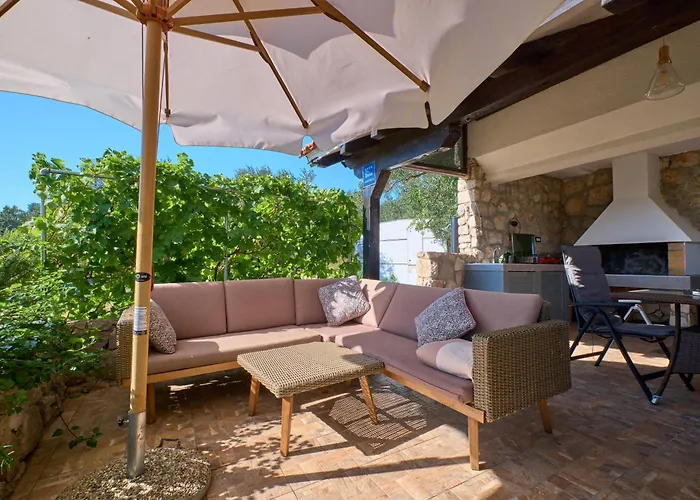 Amazing House, 20 M From The Beach, 80 M2 *